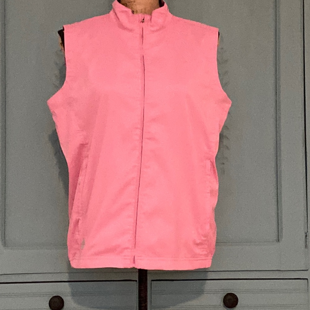 Adidas Climaproof Wind Vest. Pink. Size Medium